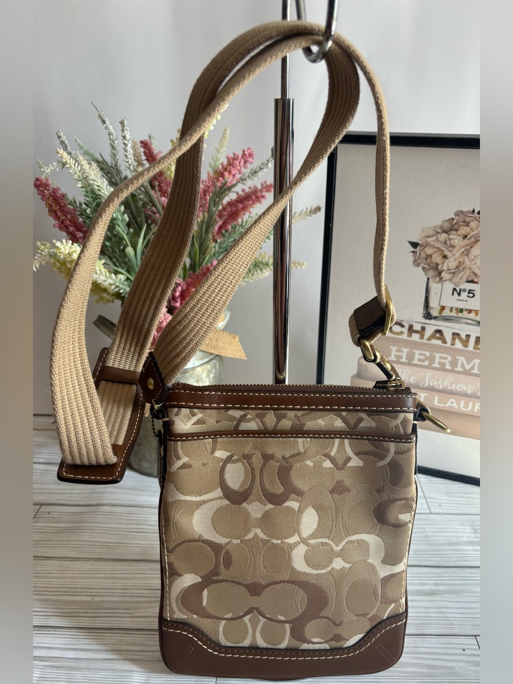 Coach Signature Canvas Crossbody Bag in Beige - Picture 3 of 13
